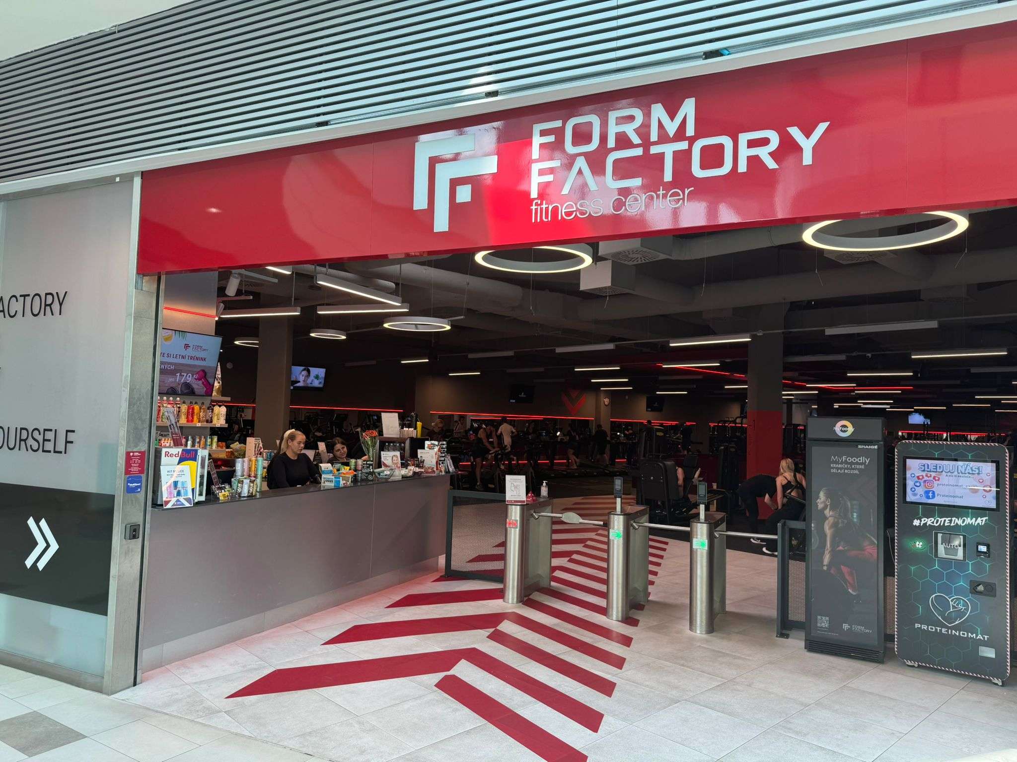 Form Factory Letňany – interiér