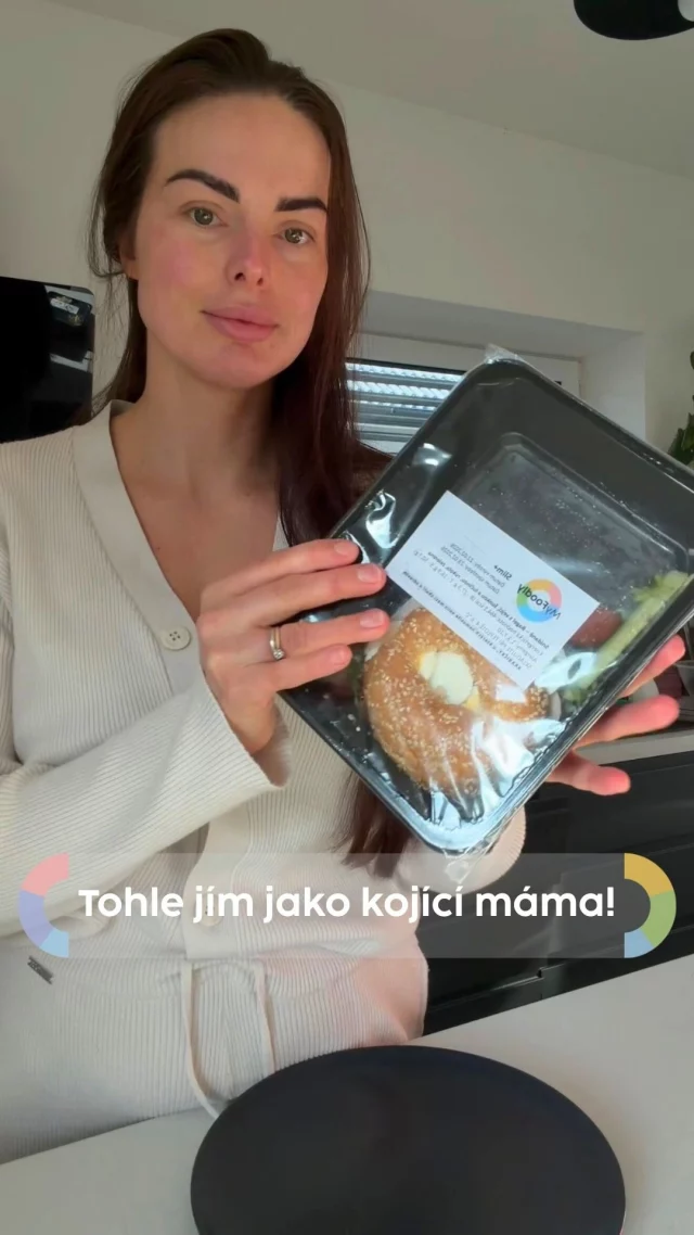 Kojení je období, kdy tělo ženy pracuje na plné obrátky. Potřebuje energii nejen na péči o miminko, ale i na vlastní regeneraci po porodu. ✨🙏🏼

Strava kojící maminky by měla být především vyvážená a pravidelná. Důležitý je dostatek bílkovin, komplexních sacharidů, zdravých tuků, vlákniny i tekutin. Nejde o držení diety ani o rychlé hubnutí, ale o podporu energie, hormonální rovnováhy a celkové vitality.

Ne každá maminka má ale čas denně vařit a plánovat jídelníček. V takových chvílích je velký pomocníkem MyFoodly - když potřebujete rychlé, pestré a nutričně vyvážené jídlo bez zbytečného stresu.

V období kojení není čas ubírat. Je čas tělu dávat. 🤍