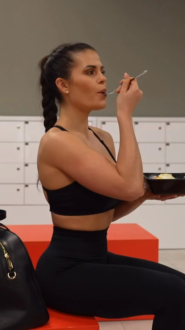 Silový trénink začíná na talíři. 💪

Program Silový trénink od MyFoodly je navržený pro všechny, kdo chtějí budovat svaly, zlepšit výkon a mít energii na každý trénink.

✔️ vyšší příjem kvalitních bílkovin
✔️ vyvážený poměr sacharidů pro výkon
✔️ jídla, která tě zasytí a podpoří regeneraci
✔️ žádné počítání kalorií – jen výsledky

Ať už makáš v gymu nebo doma, tvoje tělo potřebuje správné palivo.