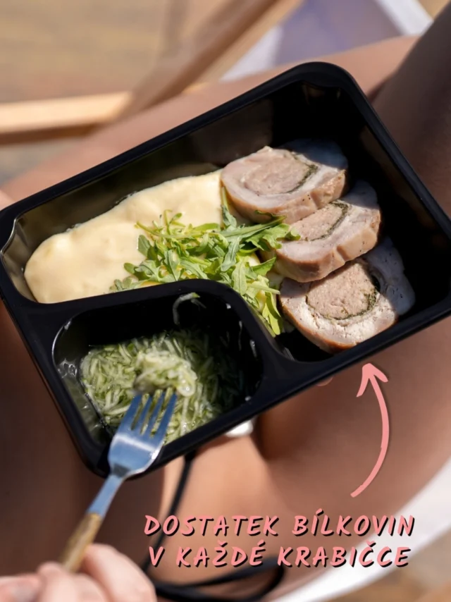 Naše krabičky si zakládají na dostatečném množství bílkovin, které je velmi důležité pro hubnutí i udržení svalové hmoty. 🍗💪🏻